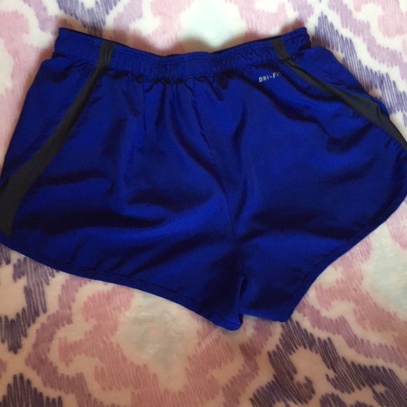 Nike dri-fit shorts - Picture 2 of 4